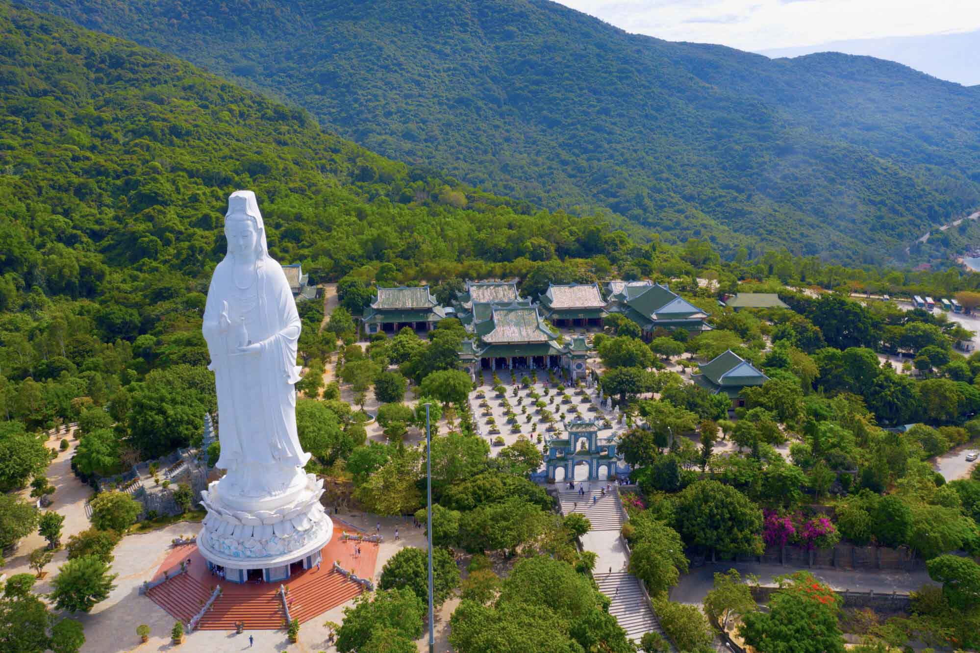 Linh Ung Pagoda - Da Nang Sightseeing